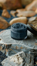 Load image into Gallery viewer, SEA STORM Spirulina + Sea Salt Mens Body Scrub